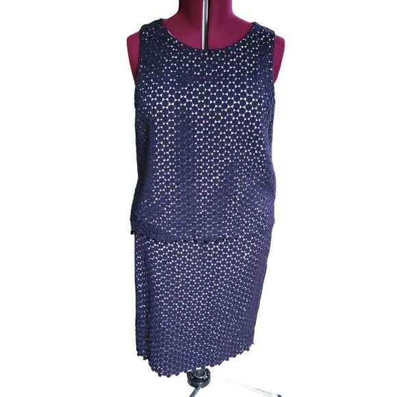 Karl Lagerfeld Paris Blue Eye-Lace Top & Skirt Matching Set (Size L) - Picture 10 of 10